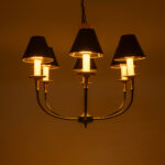 GloboStar® LIMI 01092 Vintage Κρεμαστό Φωτιστικό Καπέλο Πολύφωτο 6 x E14 IP20 Μαύρο & Χρυσό Μέταλλο με Μαύρο Ύφασμα - Μ70 x Π70 x Υ60cm - Image 3